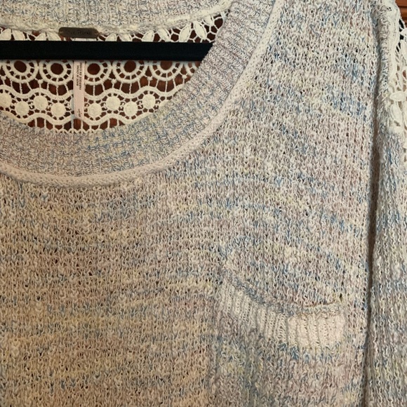 Free People sweater - Picture 3 of 4